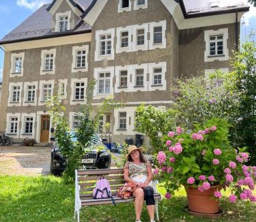 Gutenzell Apartment | Family Apartment with very large living room