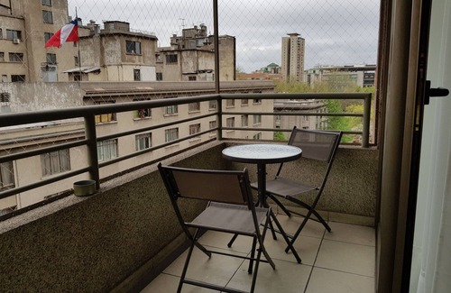 Downtown Santiago Apartment | Family Apartment + Free Parking - Metro Moneda