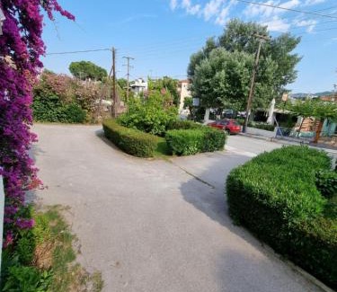 Haniotis Apartment | Family apartment near the sea