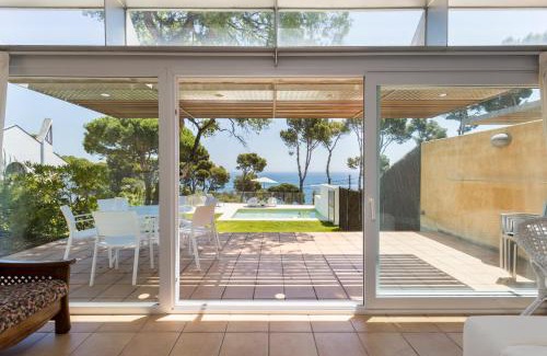 Calella de Palafrugell Villa | Family Beachfront Villas with Private Pool
