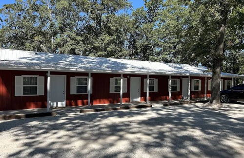 Cassville Cabin | Family Cabin 18 fun for everyone!