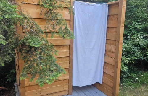 Victoria Beach Cabin | Family Cabin