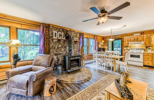 Sky Valley Cabin | Family Cabin w/Game Room, WiFi & Community Beach/Lake Access