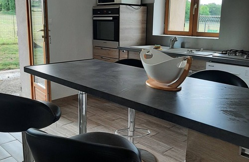 Cosne-Cours-sur-Loire House | FAMILY COTTAGE IN THE COUNTRY