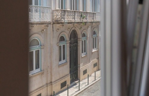 Merces Apartment | Family Comfort in Principe Real w/AC and Parking