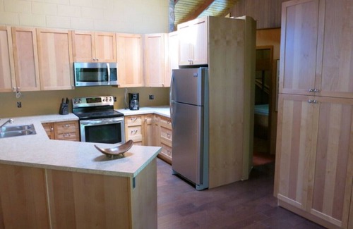 East Kootenay Cottage | Family Cottage Right on Lake Windermere