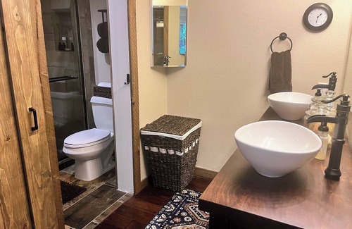 Pescadero Cabin | Family escape w/sauna nestled in the redwoods, near beaches, hiking, cycling