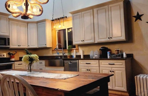 Lebanon Other | Family Farm Stays, Corporate Retreats & Intimate Events