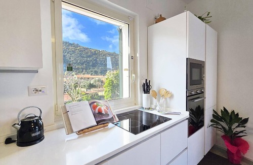 Sant'Agnello Apartment | Family flat with private parking