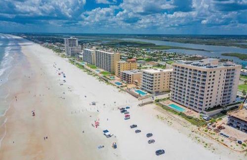 Daytona Beach Shores Apartment | Family Friendly - Direct Oceanfront Sanibel 303