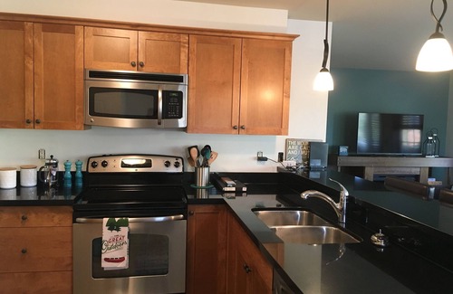 Golden House | Family friendly 2 bedroom + 1 bath (sleeps 5) townhouse at Kicking Horse Mtn