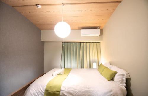 Shinsekai House | Family-Friendly 200 sqm House Tsutenkaku Tower 22ppl