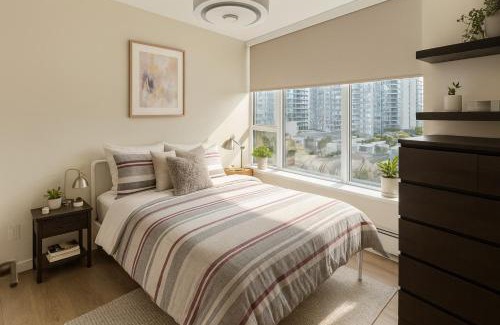 Crosstown Apartment | Family-Friendly 2BR Suite near Yaletown and Seawall