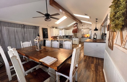 Midlothian House | Family friendly, 3-bedroom house in Midlothian with 1.3 acres, big patio, fishin