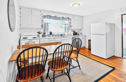 Danville House | Family-Friendly 3BR/1BA Schoolfield Cottage