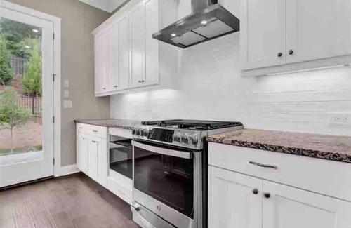 Alpharetta House | Family friendly 5 bedroom home new construction!