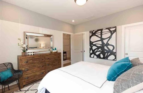 Alpharetta House | Family friendly 5 bedroom home new construction!