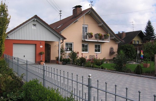 Behlingen Apartment | Family-friendly apartment near Legoland for 5 pers.