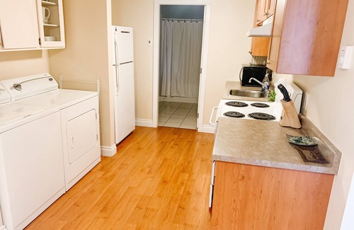 Regional District of Nanaimo House | Family friendly basement suite