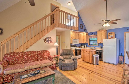 Blairsville Cabin | Family-Friendly Cabin ~ 1 Mile to Hike & Swim!