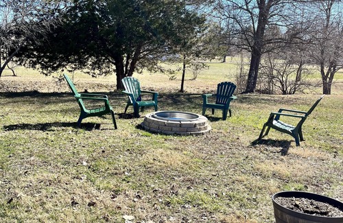 Hillsboro House | Family-Friendly Country Home near The Caverns