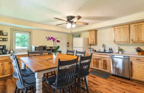 New Buffalo Other | Family friendly Farmhouse just minutes from the beach, golf course, and casino!
