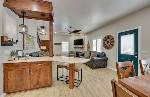 Ponderosa Trails House | Family-Friendly Flagstaff Home w/Hot Tub & Games