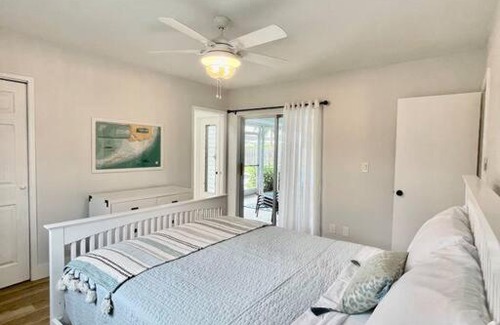 Deerfield Beach House | Family Friendly Home with Pool, Wifi, by the beach