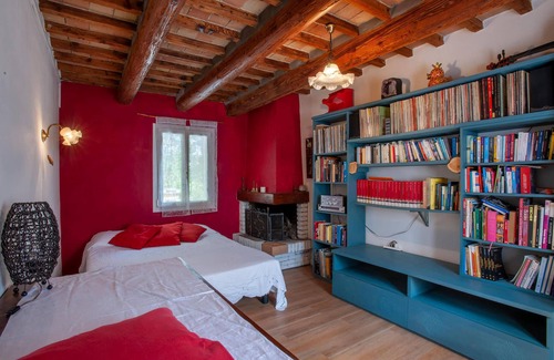 Terre Roveresche House | Family-friendly holiday home with large garden and swimming pool.