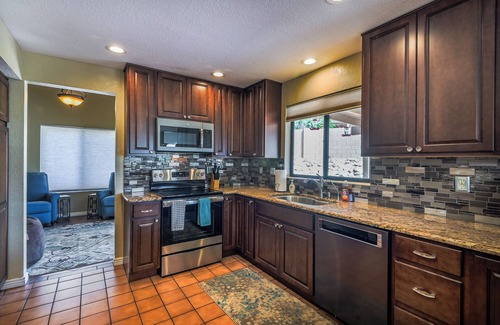 Copper Creek House | Family Friendly home - Heated Pool and Spa surrounded by Gorgeous Mountain Views