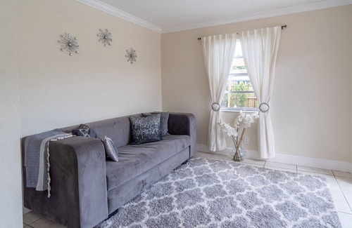 Davie House | Family friendly home with playground. 2 miles away from hard rock hotel casino