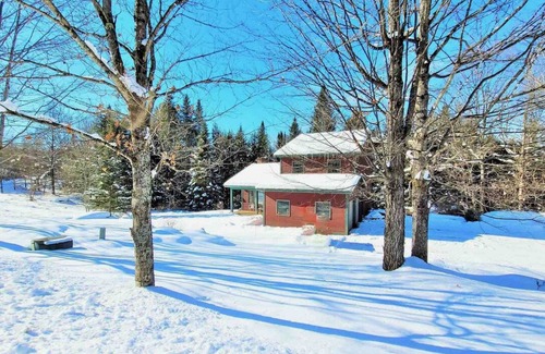 Morrisville House | Family Friendly House in the Woods
