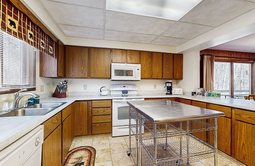 Land O Lakes House | Family-Friendly, Lakefront home w/Dock/Deck/Firepit/Central AC/Private W/D/WiFi