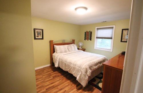 Oxbow House | Family Friendly Lakefront Oasis! Huge Deck-Pets Welcome