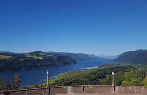 Alberta Arts District Apartment | ★ Family Friendly/Prime Location/Lots of Amenities/Safe/Pet friendly ★