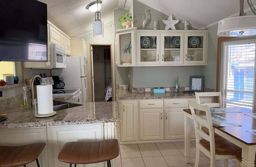 Port Isabel House | Family-Friendly Resort Cottage with Private Patio