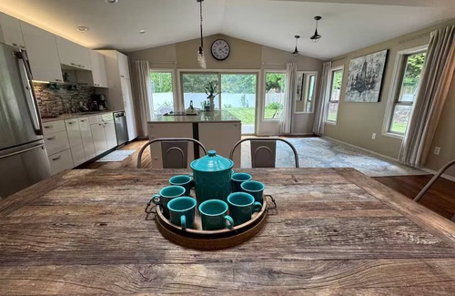 Bothell House | Family Friendly Retreat