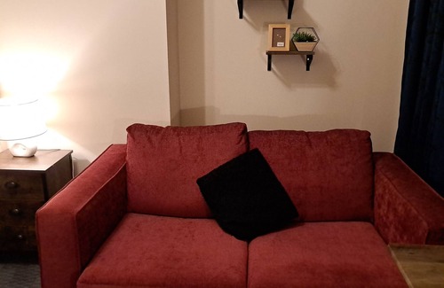 Goresbrook Apartment | Family friendly, spacious and close to grocery outlets,restaurants and transport