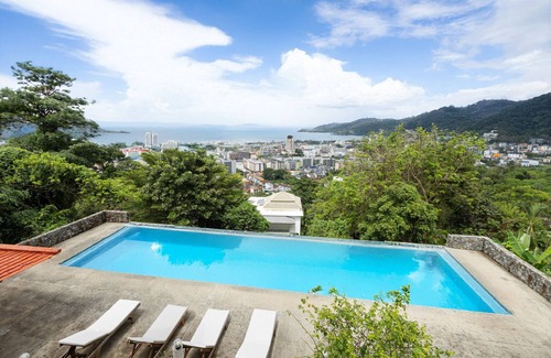 Nanai Road Villa | Family-Friendly Getaway Close to Attractions, Stunning views of Ocean and Patong