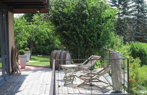 Neustadt in Holstein House | Family-friendly vacation home in Pelzerhaken with garden, spacious living area and