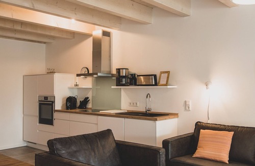 Upleward Apartment | "Family-friendly vacation apartment with garden and close to the North Sea!"