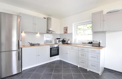 Dannau House | Family-Friendly Vacation House