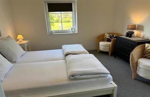 Dannau House | Family-Friendly Vacation House