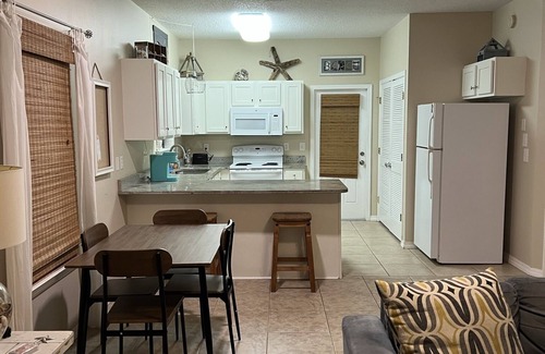 Orange Beach Villa | Family Friendly Villa with pool!