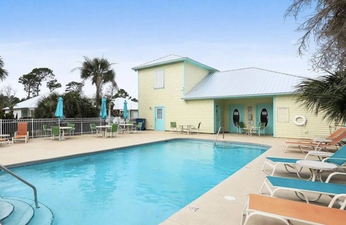 Orange Beach Villa | Family Friendly Villa with pool!