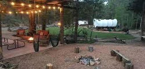 Alton House | Family-Friendly Wagon Perfect for a Unique Glamping Experience in Utah