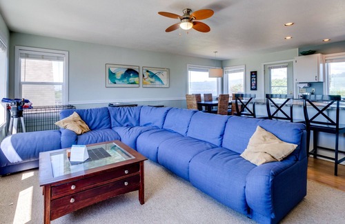 Cape Meares House | Family-Friendly Waterfront Home w/Free WiFi, Sauna, Kayaks & Beach Chairs