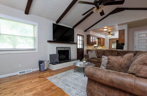 Republic House | Family Fun at Primrose Retreat - Cozy, Clean & Chemical-Free