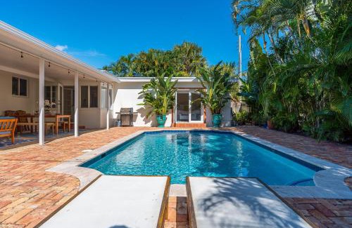 Southside Villa | Family Fun Beach Villa Near the Intercoastal!
