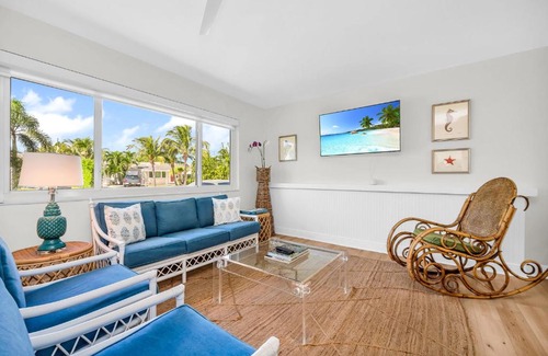 Southside Villa | Family Fun Beach Villa Near the Intercoastal!